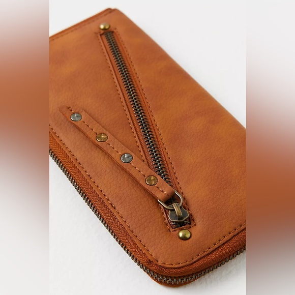 Free People - Distressed Vegan Leather Wallet (Brown) - Picture 3 of 9